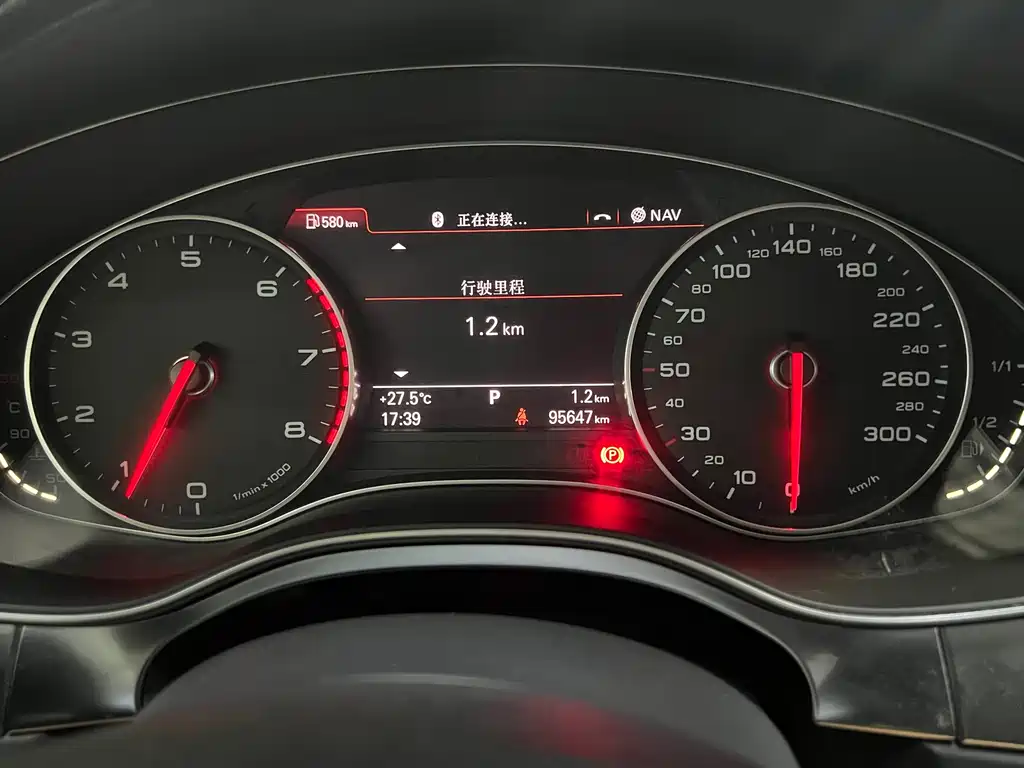 Audi A6L 2015 — фото 18