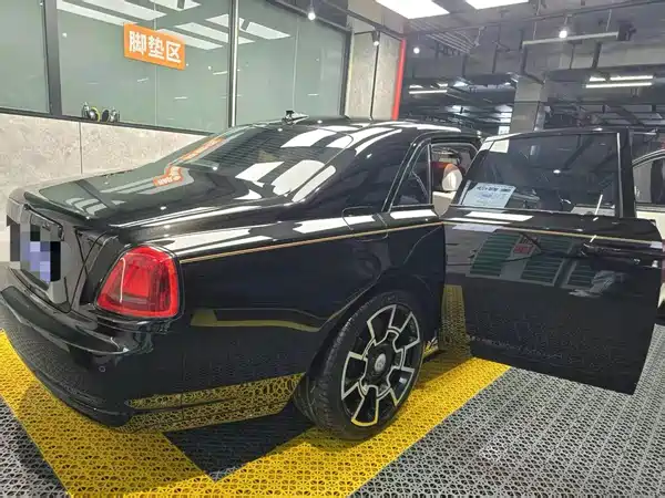 Rolls-Royce Ghost 2012