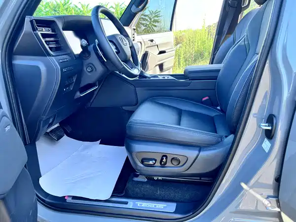 Lexus GX 2025