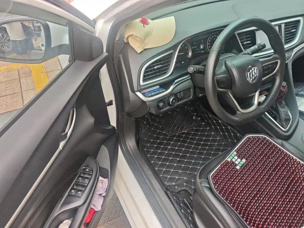 Buick Excelle 2015 — фото 14