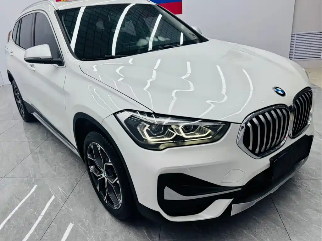 BMW X1 2022 — фото 3