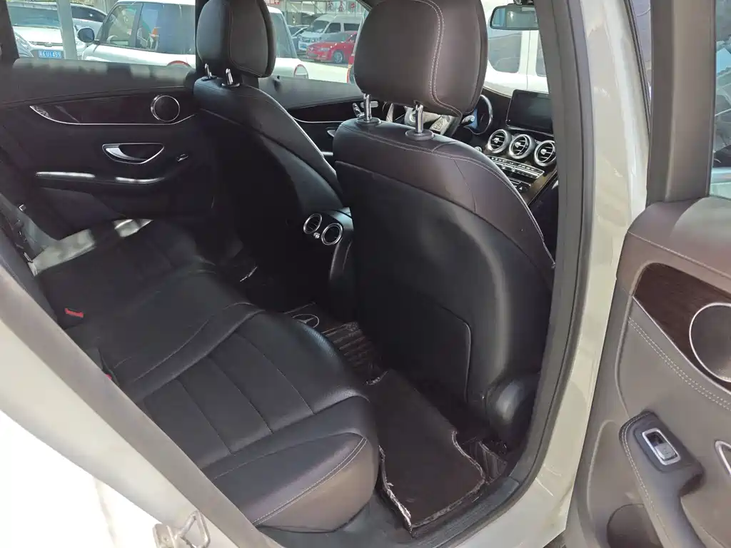 Mercedes-Benz GLC 2017 — фото 17
