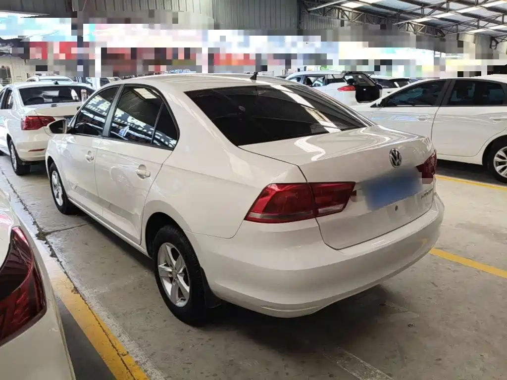 Volkswagen Santana 2015