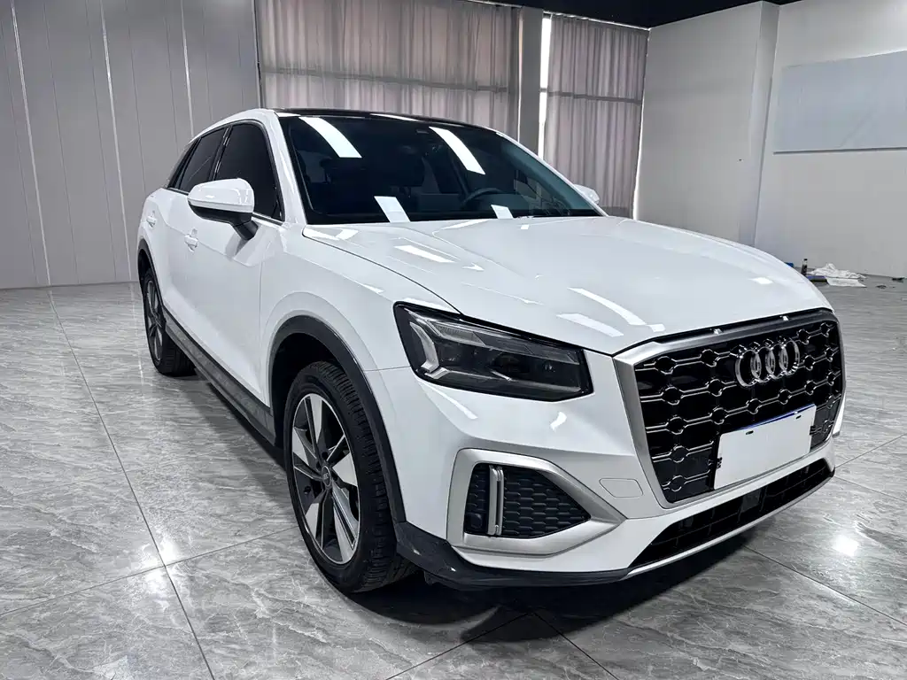 Audi Q2L 2022