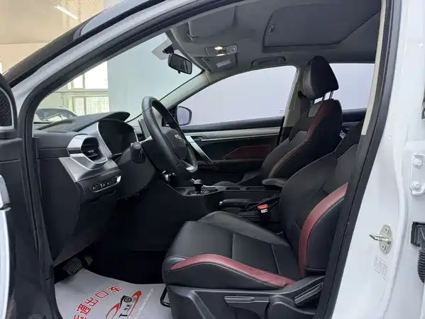 Geely Binyue 2022