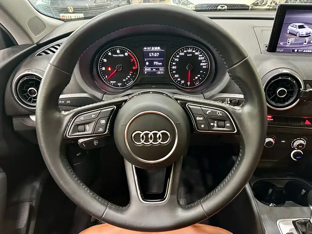 Audi A3 2019 — фото 13