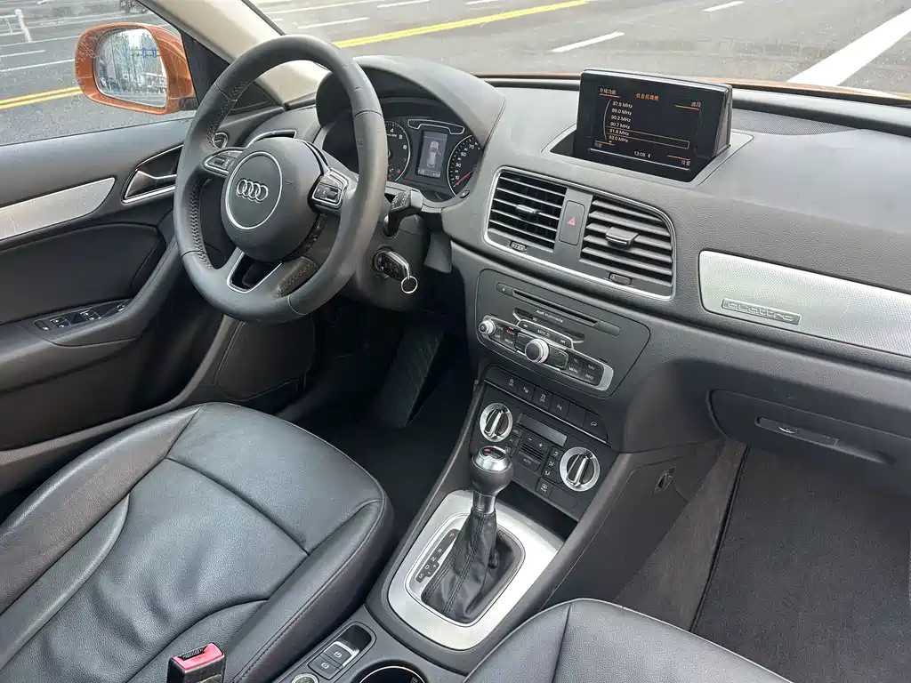 Audi Q3 2013 — фото 20