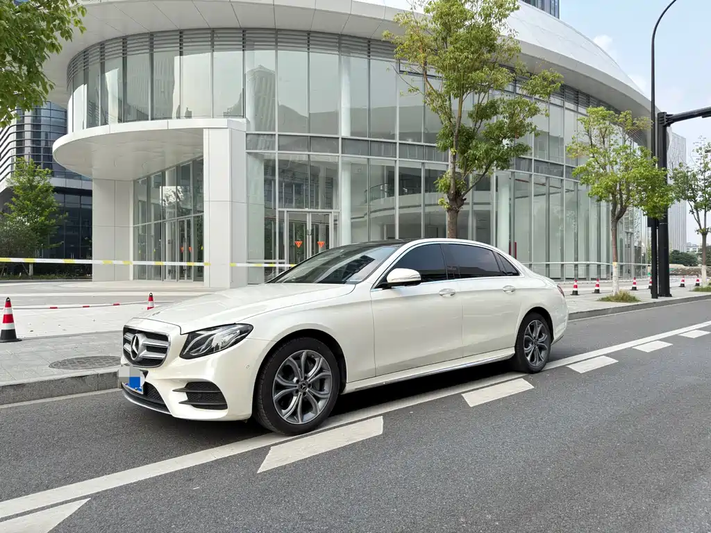 Mercedes-Benz E-Class 2019