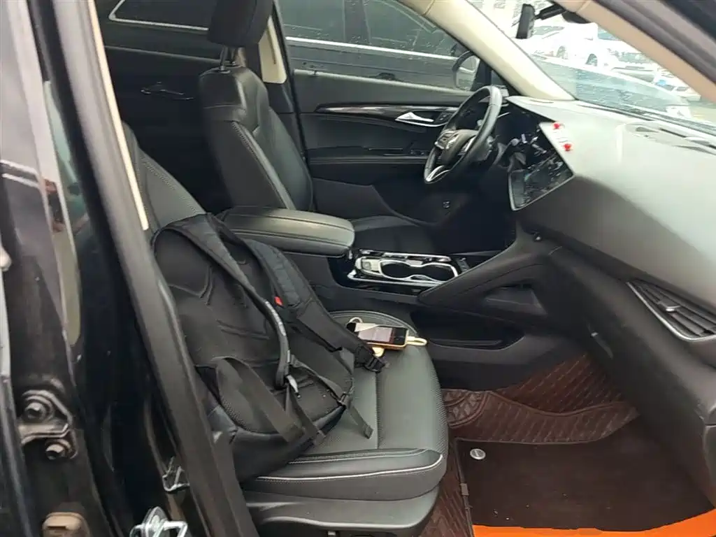 Buick Envision Plus 2023 — фото 24
