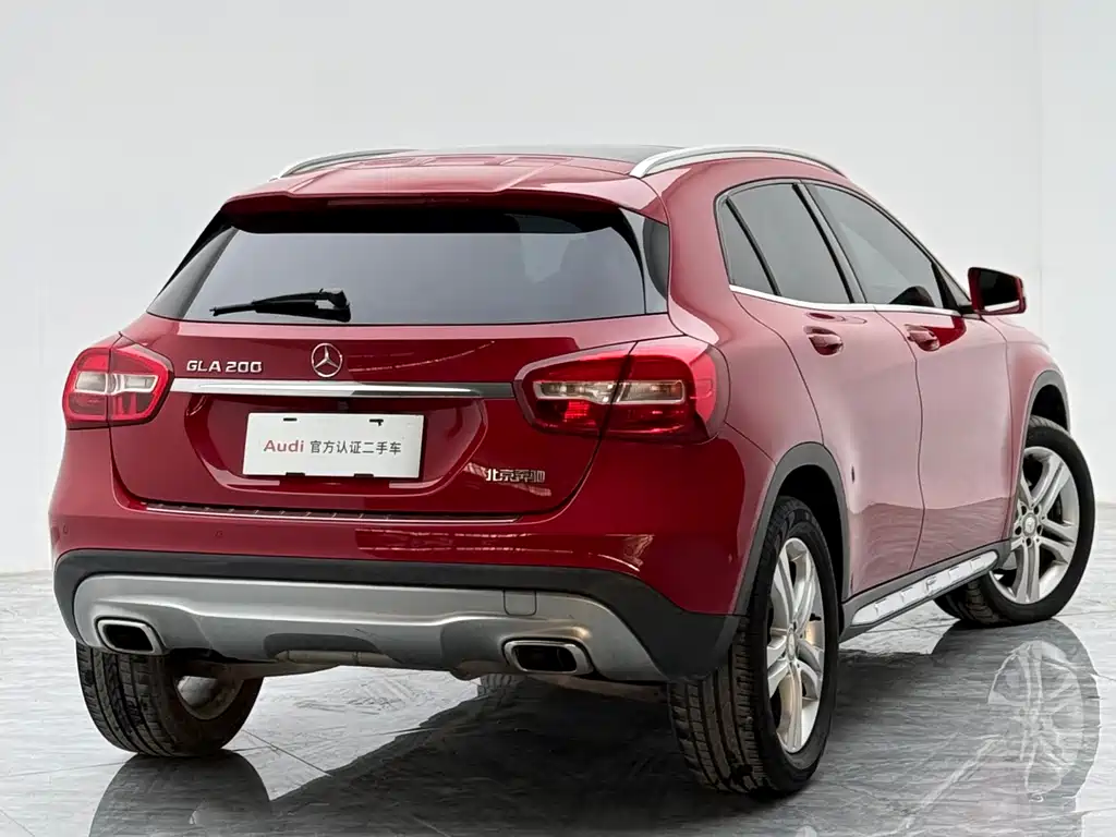 Mercedes-Benz GLA 2015