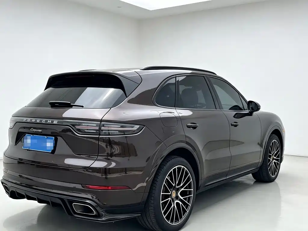 Porsche Cayenne 2018 — фото 9