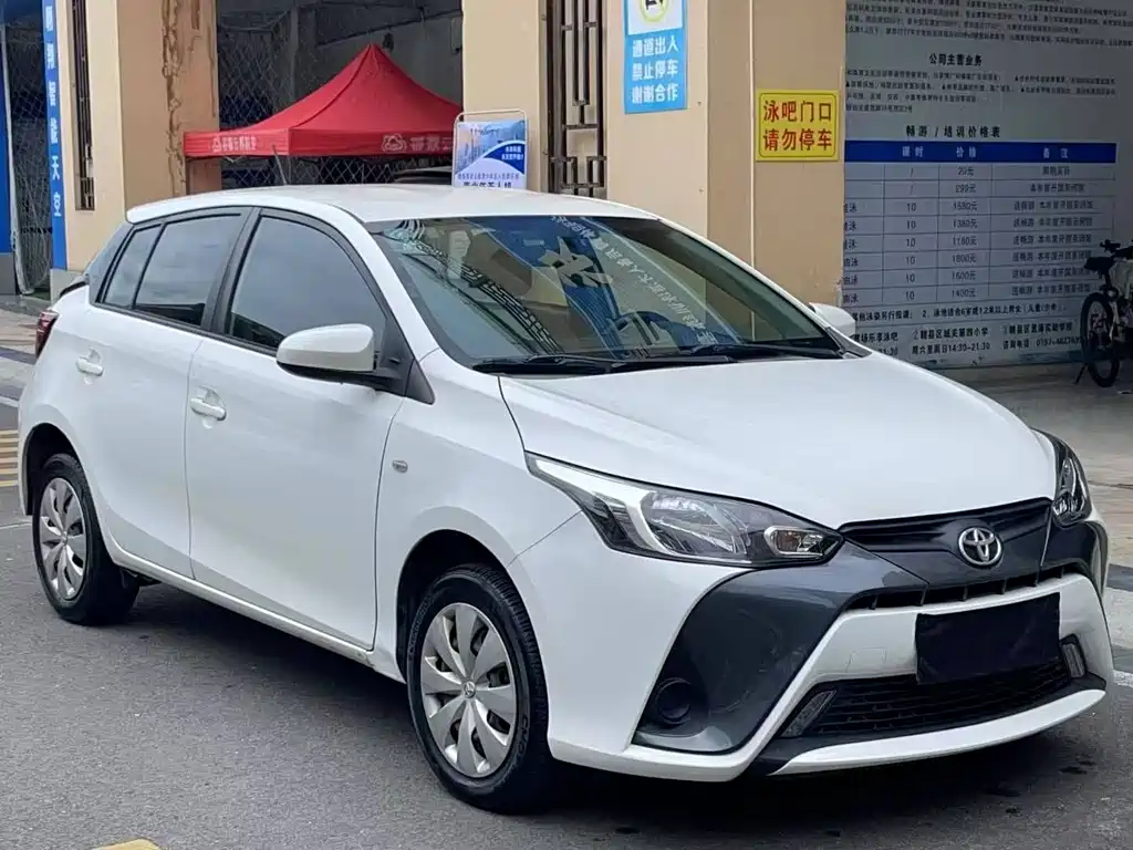 Toyota Yaris L 2019 — фото 3
