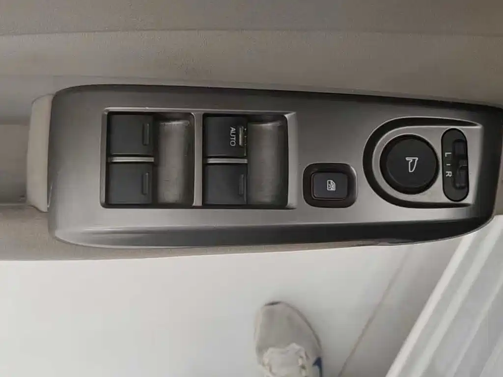 Honda City Classic 2015 — фото 16