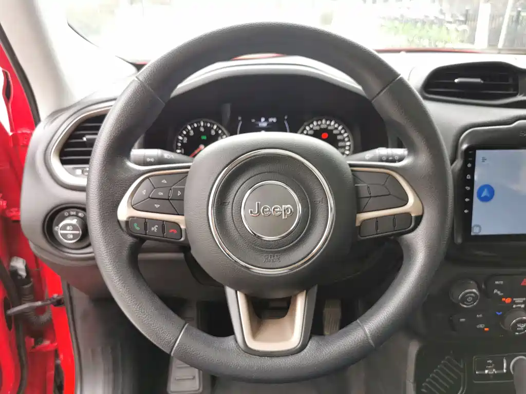 Jeep Renegade 2019 — фото 13