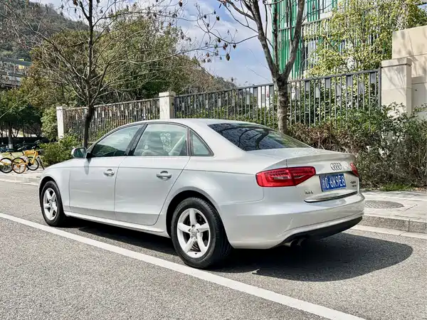 Audi A4L 2013