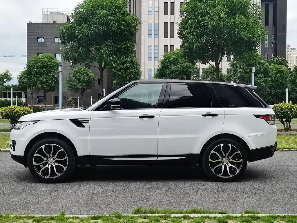 Land Rover Sport 2014 — фото 18