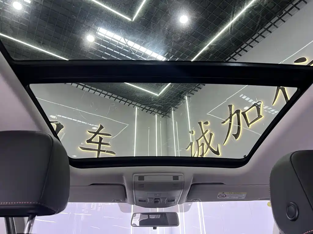 Volkswagen T-Roc 2022 — фото 16
