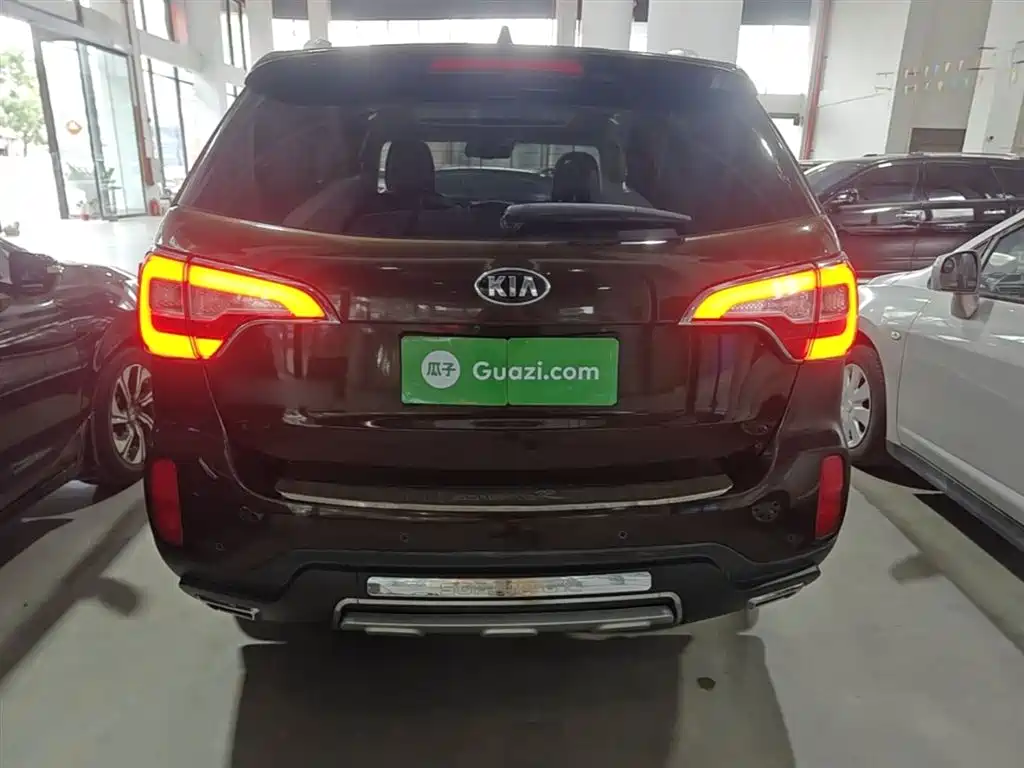 Kia Sorento 2015 — фото 6
