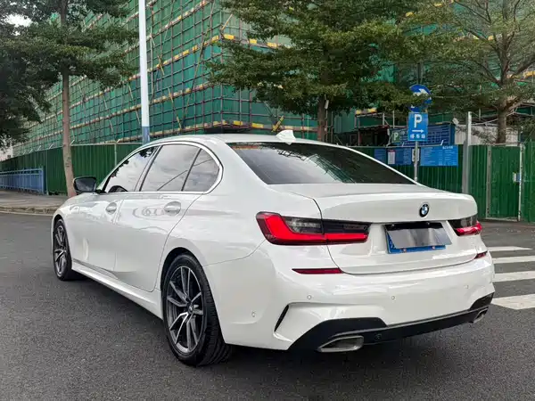 BMW 3 Series 2021