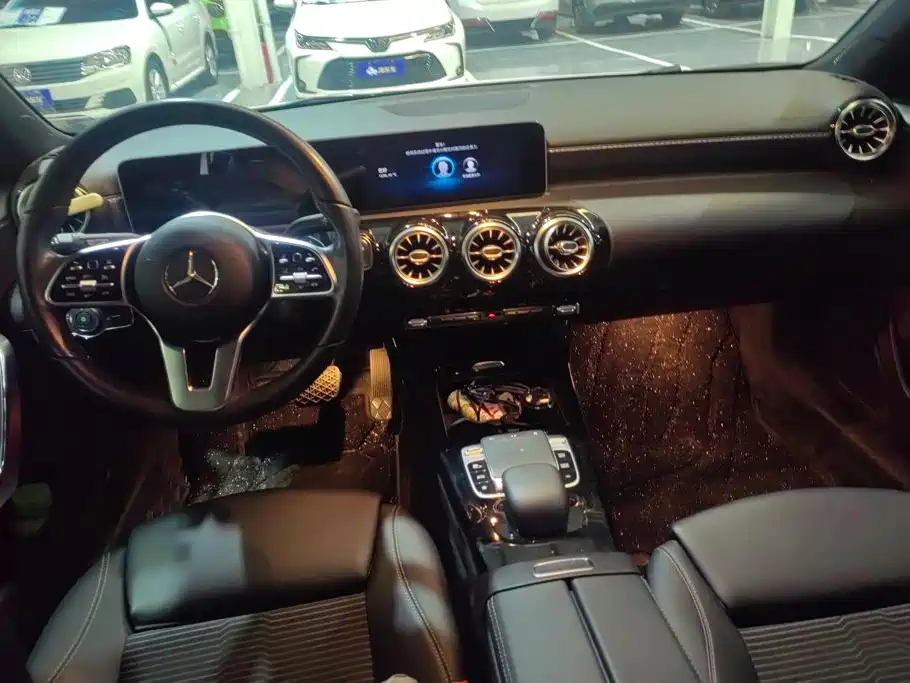 Mercedes-Benz A-Class 2020 — фото 12