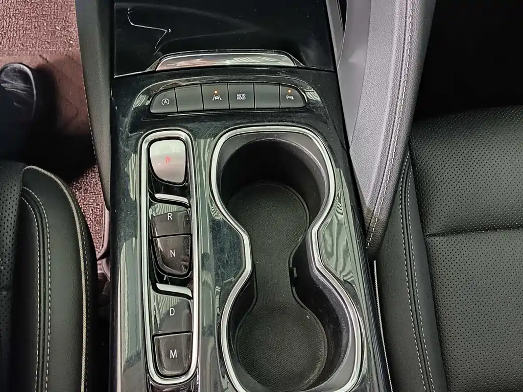 Buick Envision Plus 2023 — фото 13