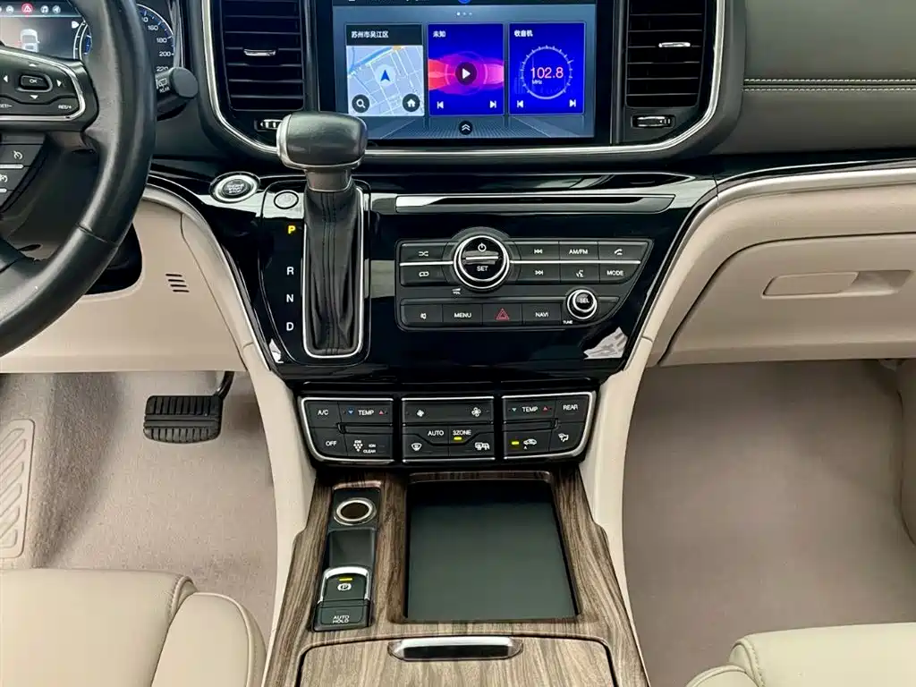 GAC Motor Trumpchi M8 2020 — фото 10