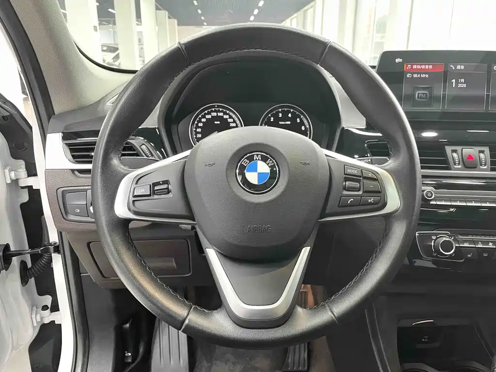 BMW X1 2023 — фото 8