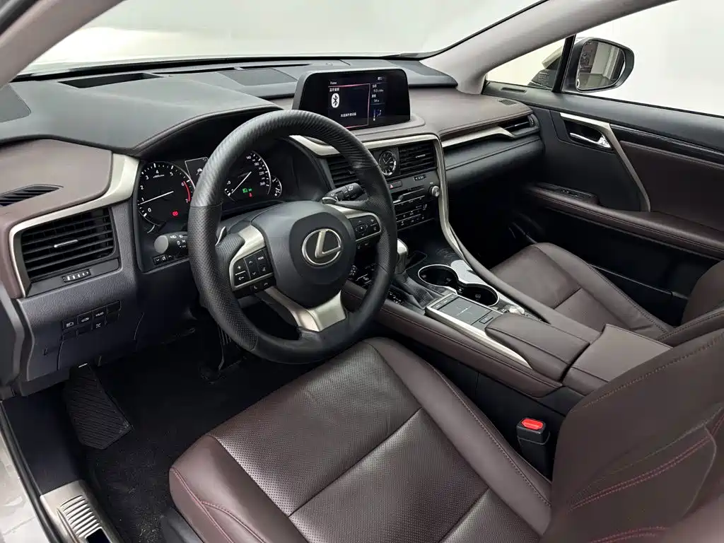 Lexus RX 2022 — фото 17
