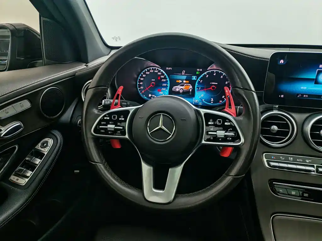 Mercedes-Benz GLC 2021 — фото 6