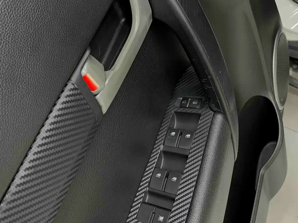 Chevrolet Captiva 2013 — фото 12