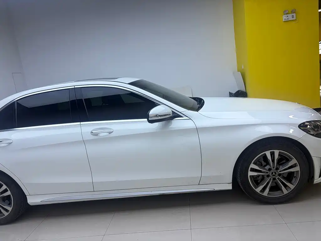 Mercedes-Benz C-Class 2019 — фото 4