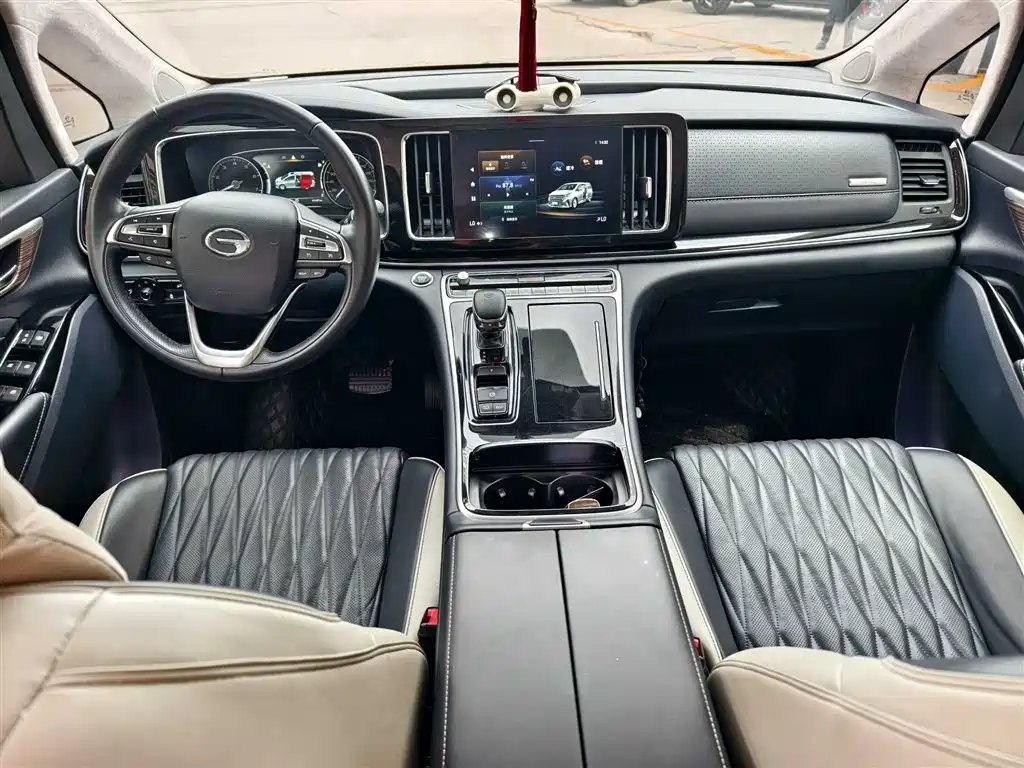 GAC Motor Trumpchi M8 2022 — фото 22