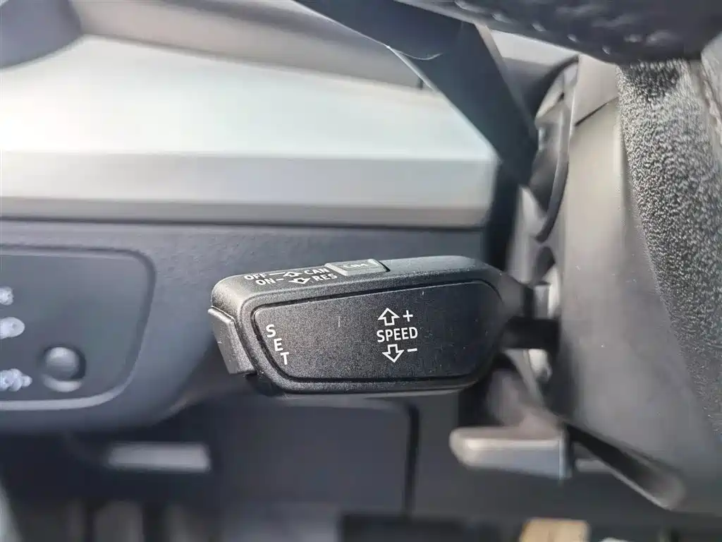 Audi Q5L 2021 — фото 29