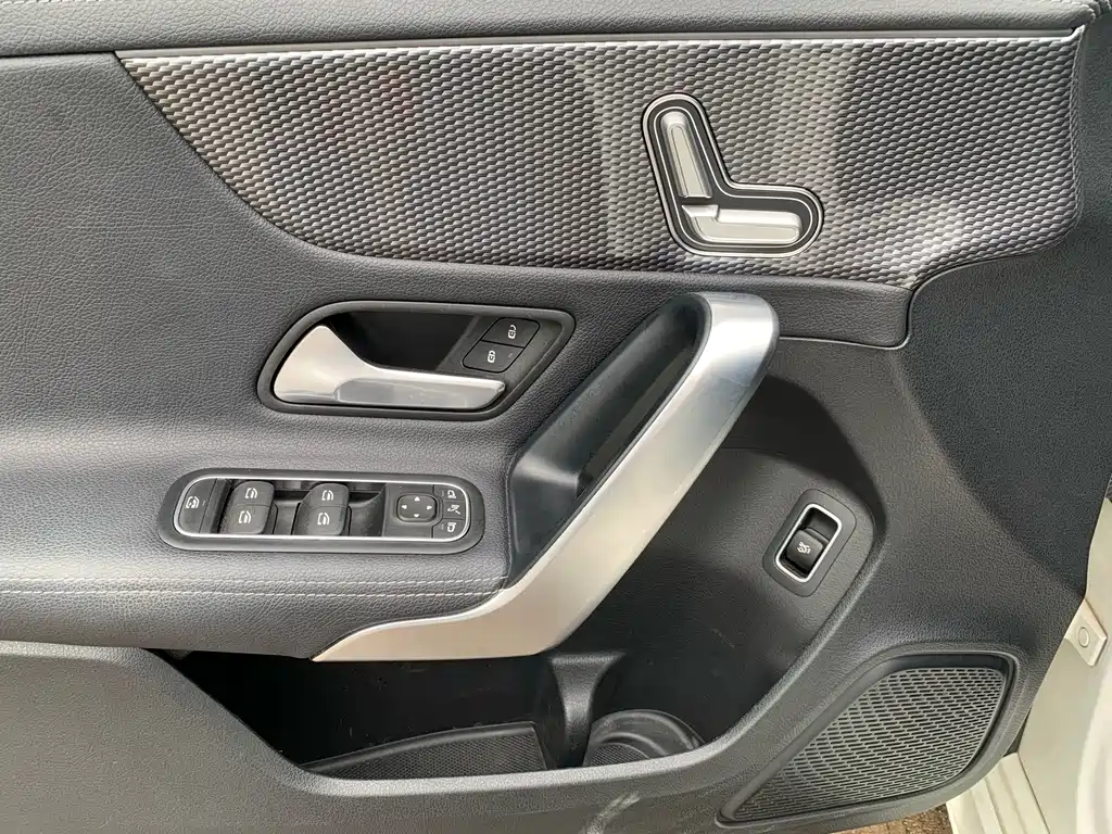 Mercedes-Benz A-Class 2020 — фото 22