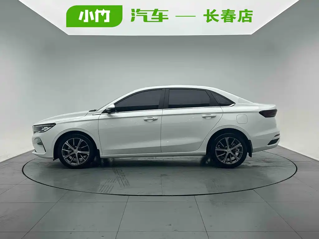 Geely Emgrand 2023