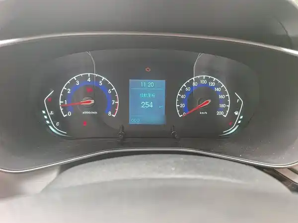 BAIC X3 2021