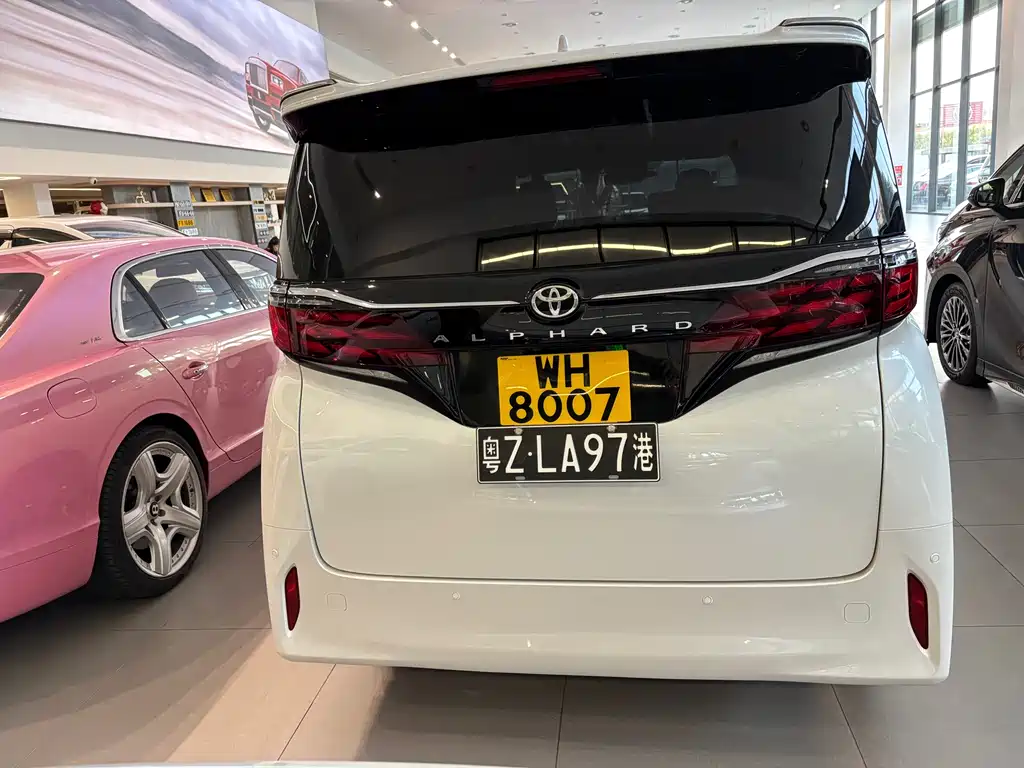 Toyota Alphard 2025 — фото 5