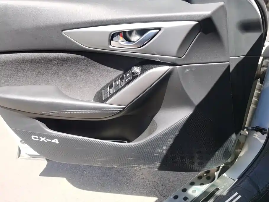 Mazda CX-4 2019