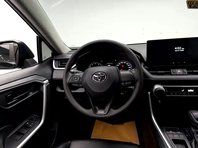 Toyota Wildlander 2023 — фото 11
