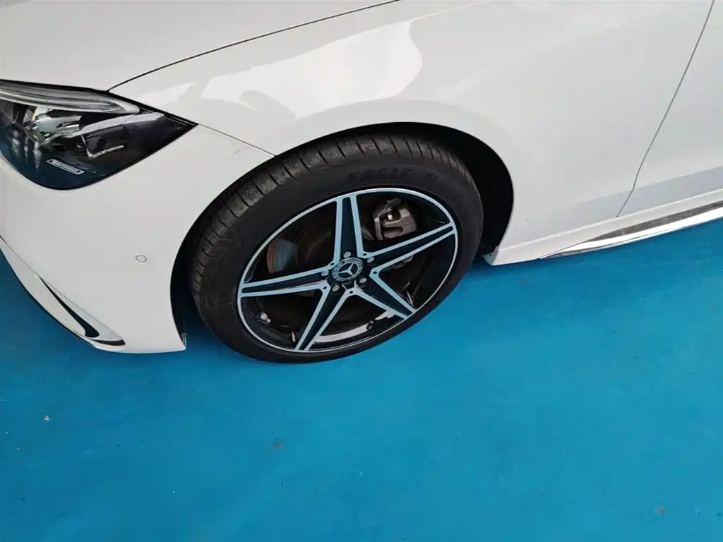 Mercedes-Benz C-Class 2023 — фото 23