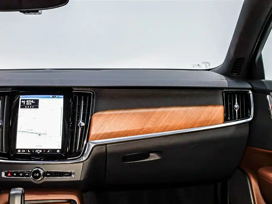 Volvo S90 2024 — фото 30