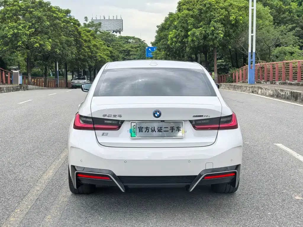 BMW i3 2023 — фото 19