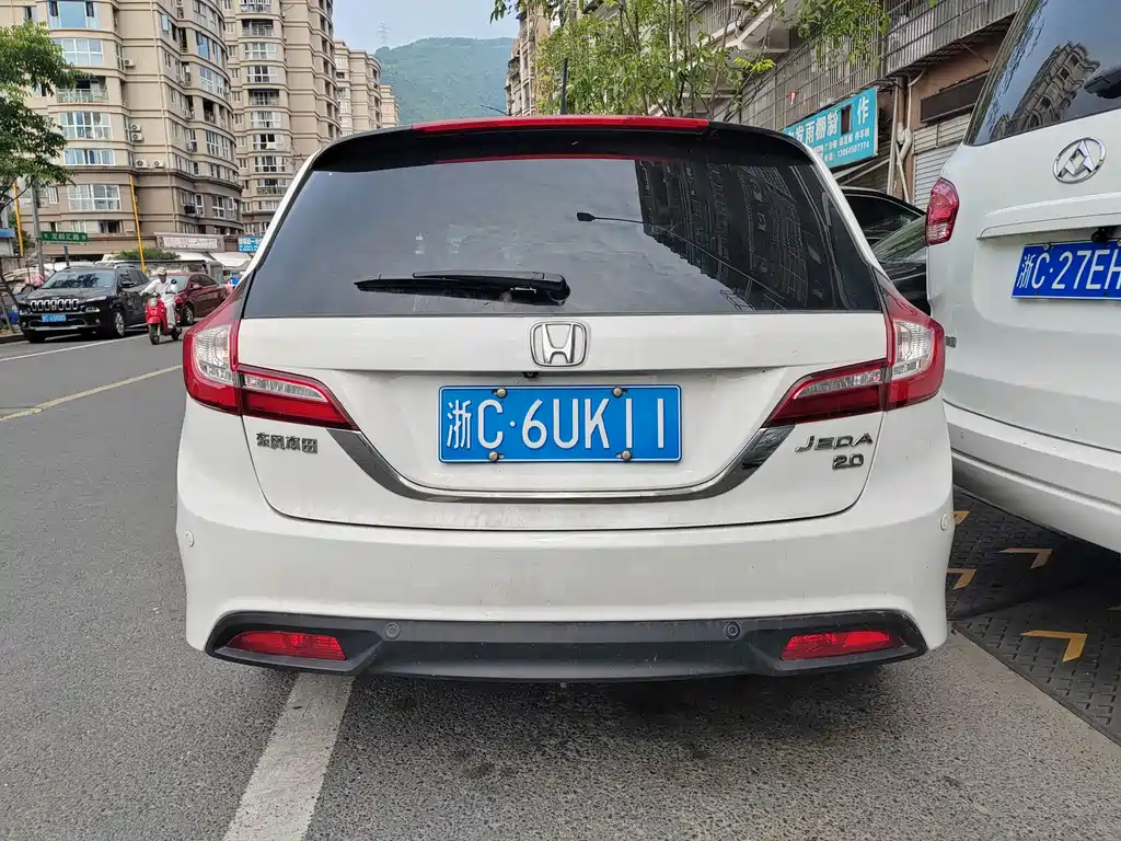 Honda Jade 2015 — фото 3