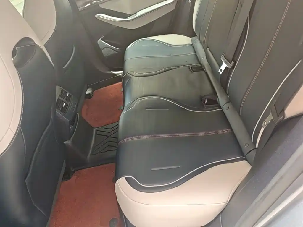 BYD Qin PLUS 2022 — фото 17