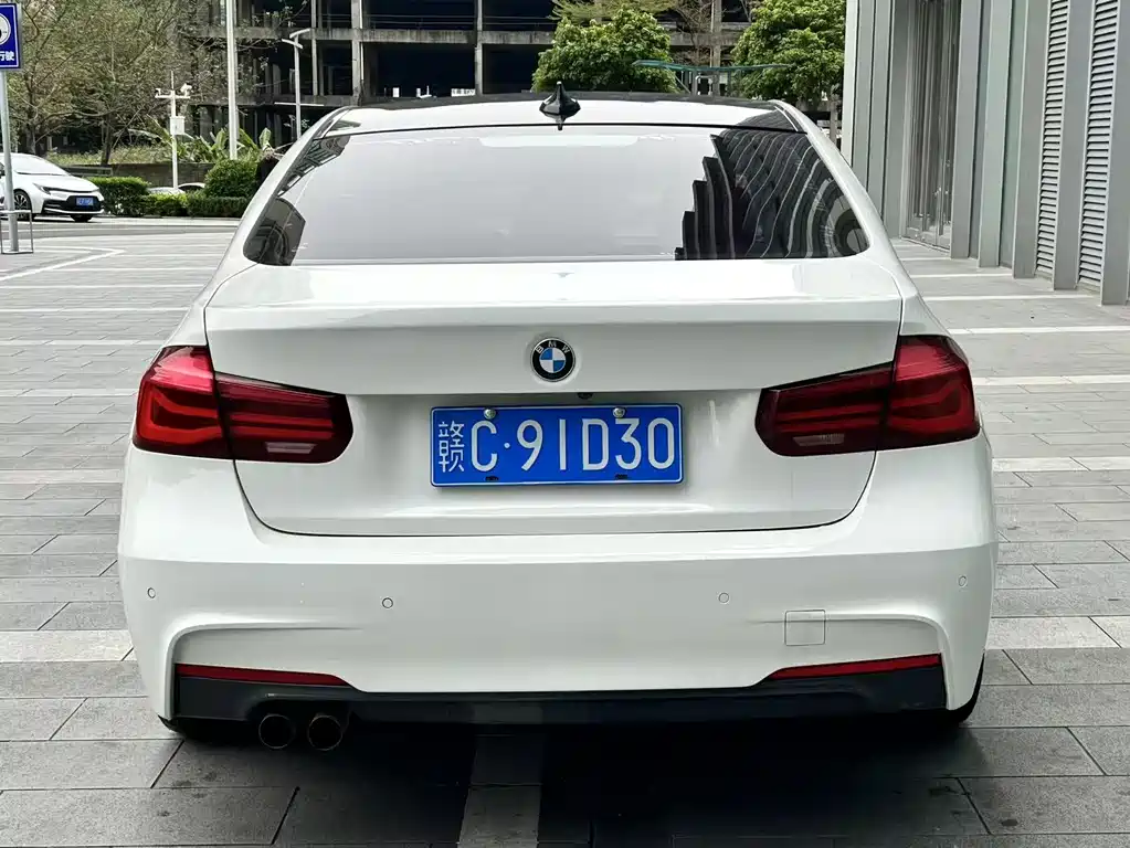 BMW 3 Series 2018 — фото 4