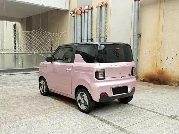 Geely Galaxy Panda 2023