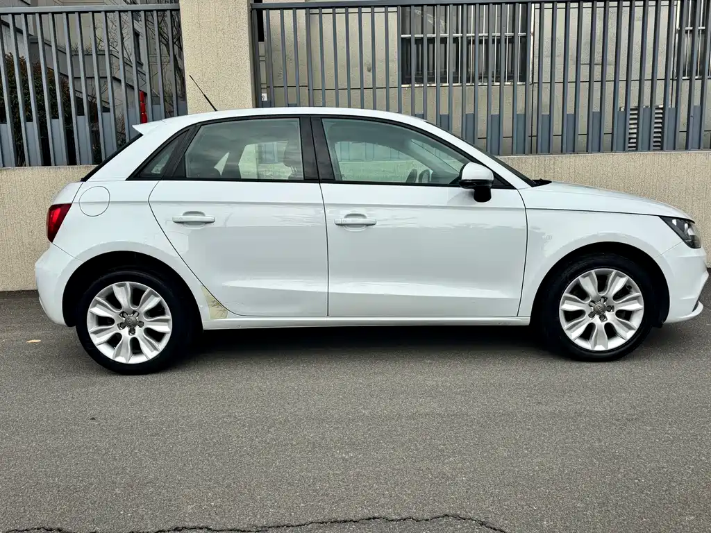 Audi A1 2015 — фото 3