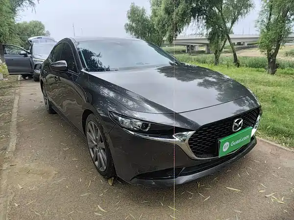 Mazda 3 Axela 2020