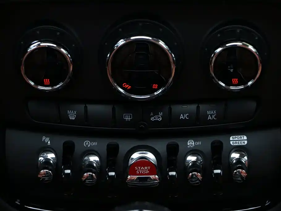 MINI Clubman 2022 — фото 18