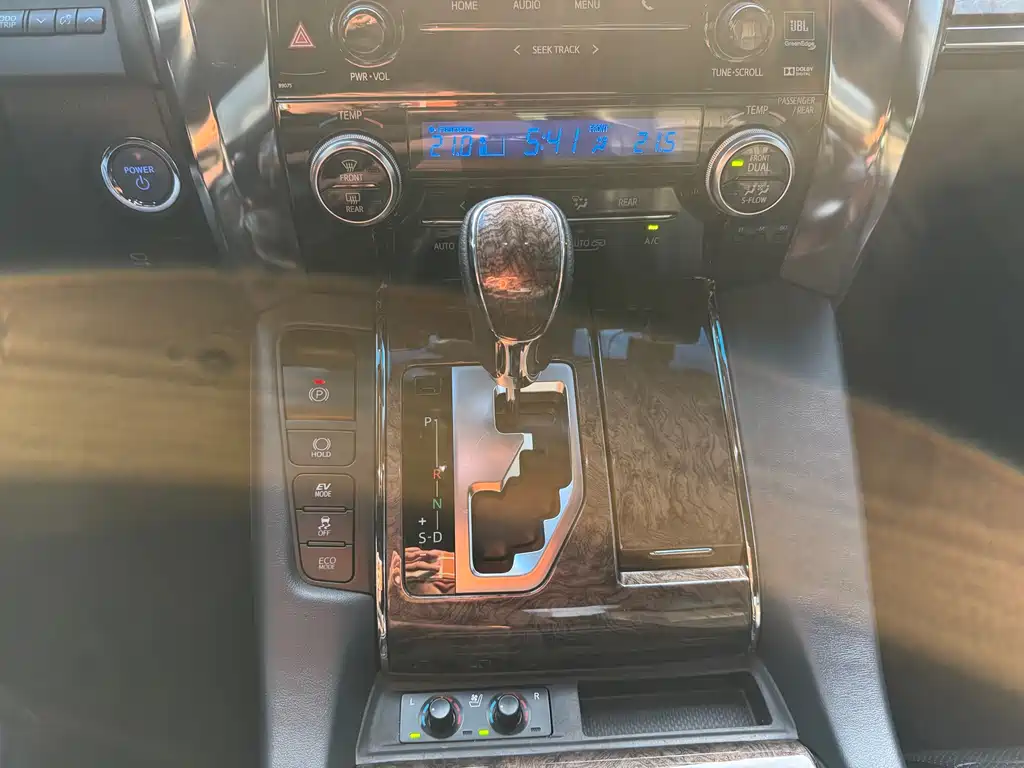 Toyota Vellfire 2019 — фото 17